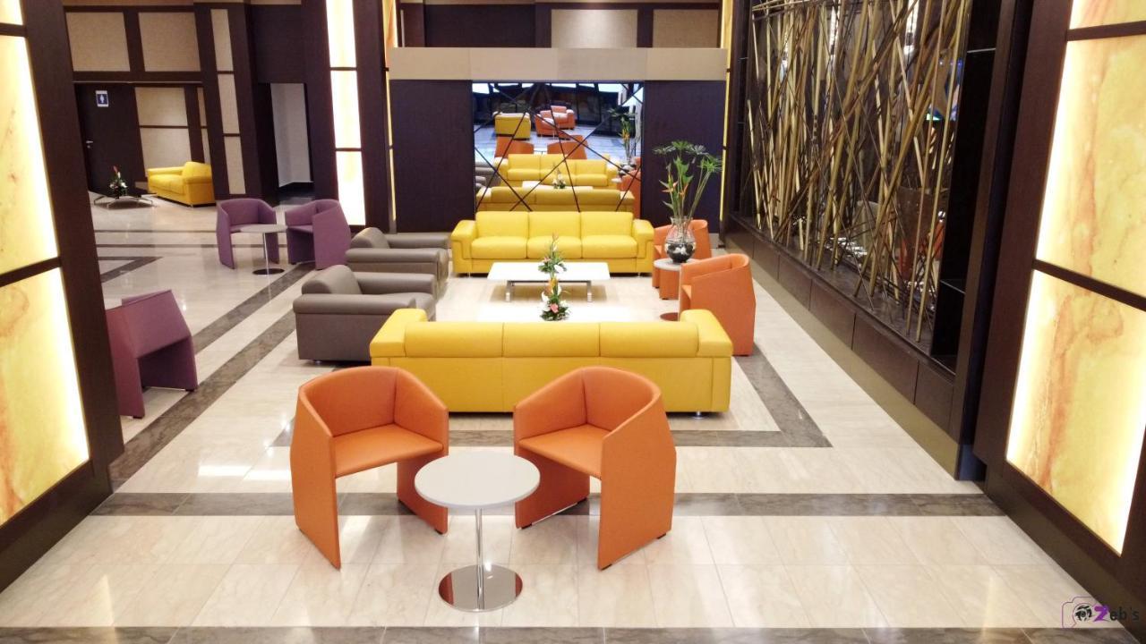 Krystal Palace Douala Kültér fotó