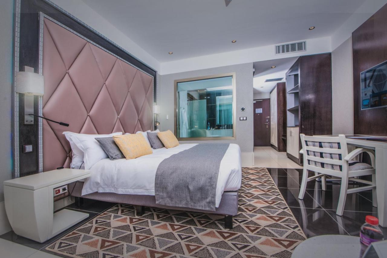 Krystal Palace Douala Kültér fotó