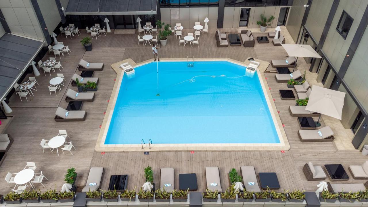 Krystal Palace Douala Kültér fotó